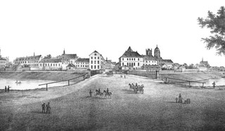 Ansicht der Stadt Neuss von Osten, links außen der Kehlturm vor der Bebauung an der Brückstraße